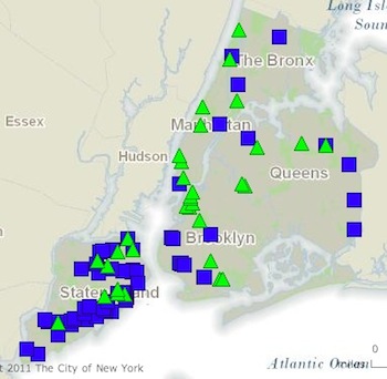 The city's snow response map, a live version of which is available here. The green triangles represent clear streets and the blue squares unplowed streets.