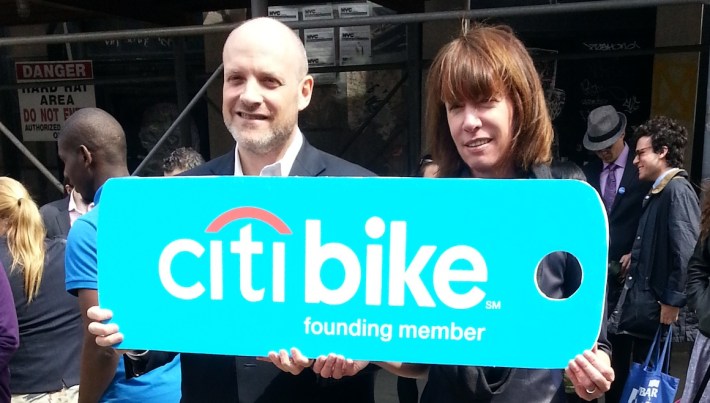 Deputy Mayor Howard Wolfson and Transportation Commissioner Janette Sadik-Khan introduce Citi Bike in 2013. Photo: Stephen Miller