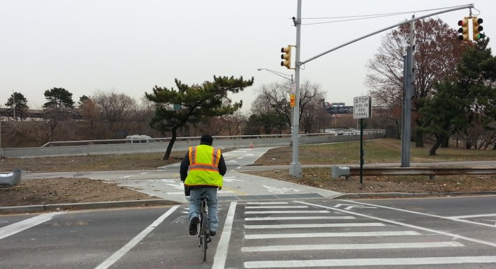 A new crossing at 114th Street and 34th Avenue yesterday. Photo: Stephen Miller