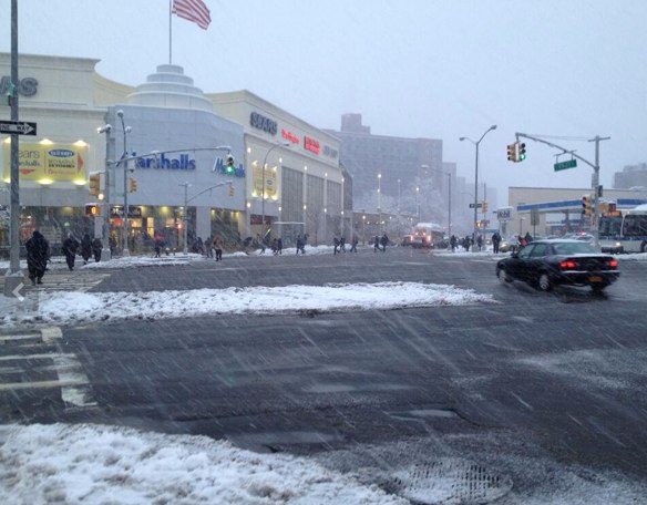 Queens Boulevard. Photo: ##https://twitter.com/belleoflonglake/status/430537527015919616##@@belleoflonglake##