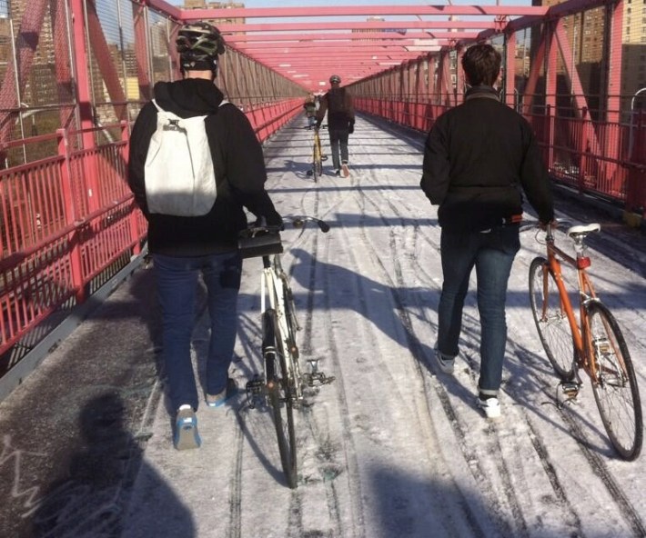 "N'ice day to walk your bike to work," tweeted Wiliamsburg Bridge commuter Will Sherman. Photo: Will Sherman/Twitter