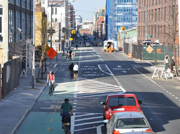 Kent-Avenue-bike-lane