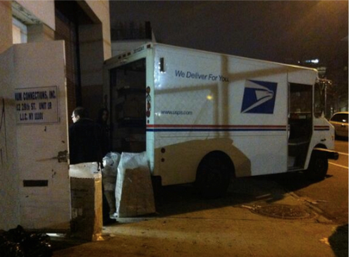 More from LIC, where pedestrian safety is clearly not a priority for USPS, which seems to be using the sidewalk on 28th Street in Dutch Kills as a loading dock. Photo: ##https://twitter.com/DutchLic/status/486331011131654144/photo/1##@DutchLic##