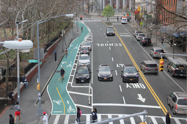 Cyclists traveling to and from Brooklyn via the Manhattan Bridge will soon have a protected bike connection on Chrystie Street. Image: Gothamist/DOT