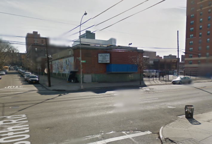 A hit-and-run driver killed a 45-year-old man last night at this intersection in Astoria, where there is neither a crosswalk nor a traffic signal. Image: Google Maps
