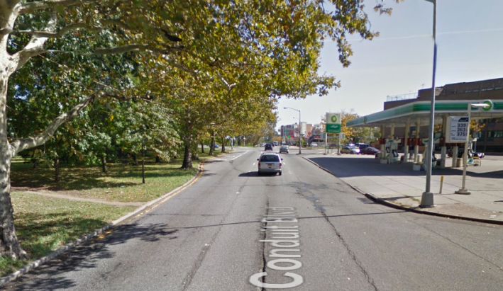 Beaten paths, like this one at S. Conduit and Autumn Avenue, indicate significant pedestrian foot traffic on the corridor despite a lack of crosswalks. Image: Google Maps
