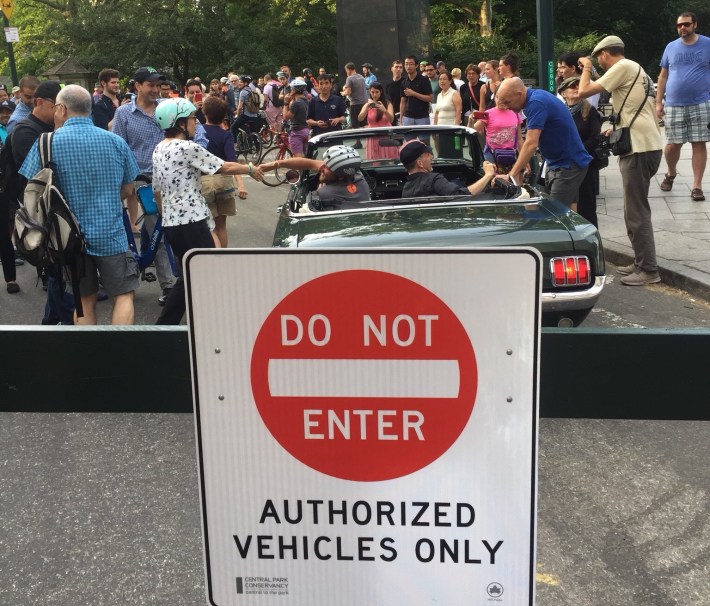 In June, White drove the last private car into Central Park to celebrate the ban. Photo: Twitter/Jessame Hannus