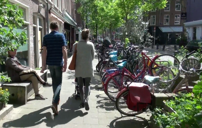 Amsterdam shows how beautiful a street can be without on-street car storage. Photo: Clarence Eckerson Jr.