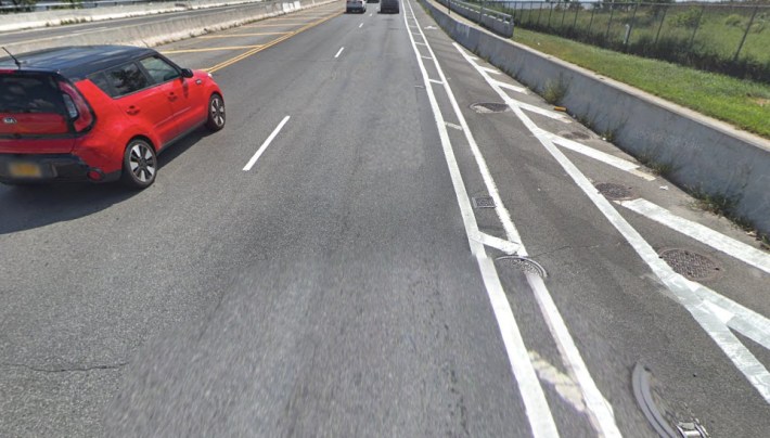 Cyclists are constantly in danger on the Addabbo Bridge. Photo: Google