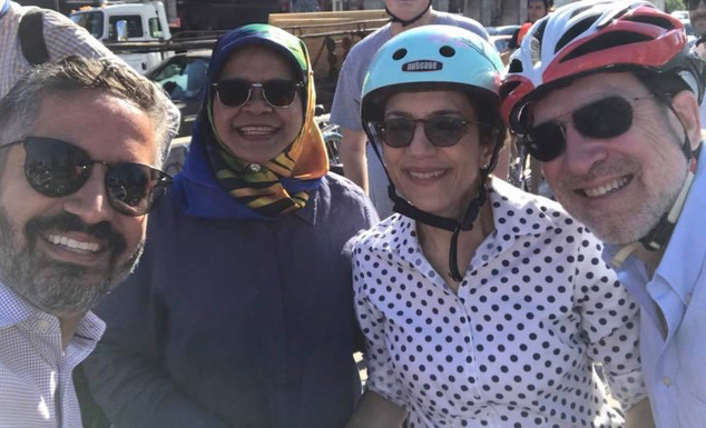 Michael Replogle, far right, with (from right), then-DOT Commissioner Polly Trottenberg, UN Habitat Executive Director Maimunah Mohd Sharif and Sierra Club President Ramón Cruz.