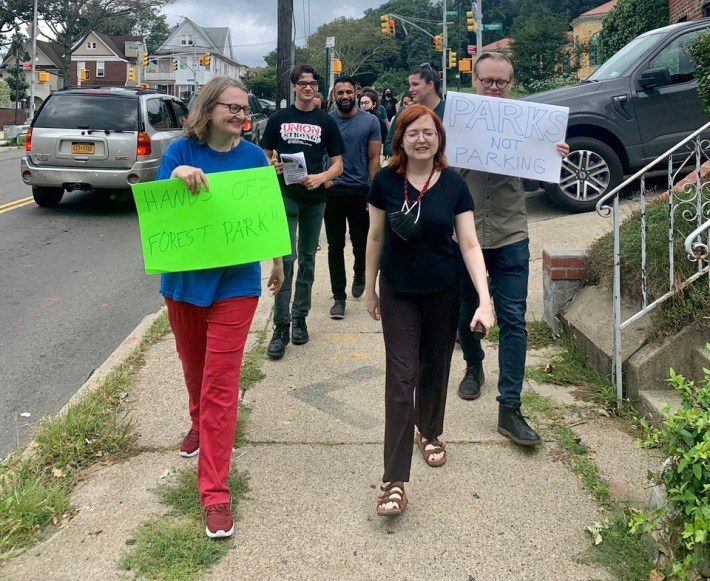 protesters walking to the park