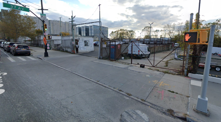 College Point Boulevard and 37th Avenue in Flushing — a gated driveway. Photo: Google Street view