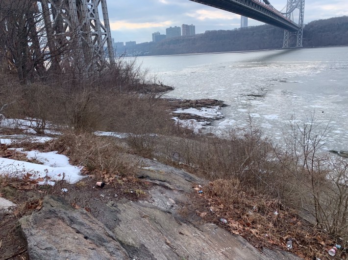 The riverside land just north of George Washington Bridge. Not exactly suited for a bike lane. Photo: Jon Orcutt