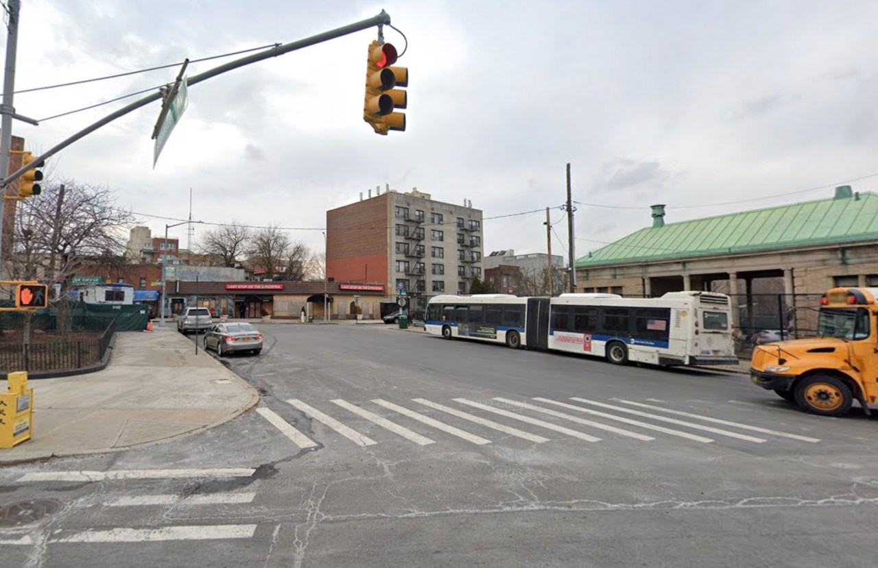 The corner of Westchester Avenue and Bruckner Boulevard seen before the changes. Photo: Google Streeview