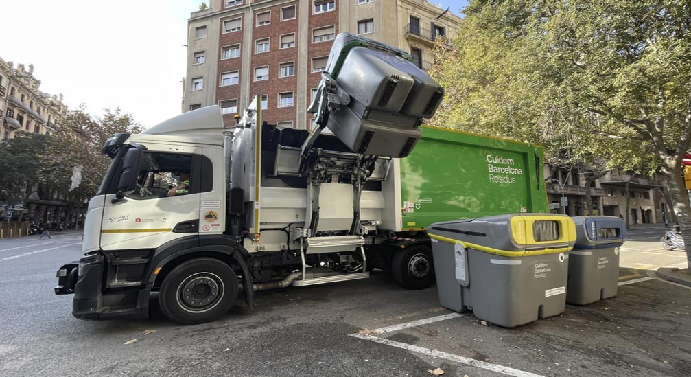 NYC's rat-fighting trash container plan could remove 150K parking spots:  report