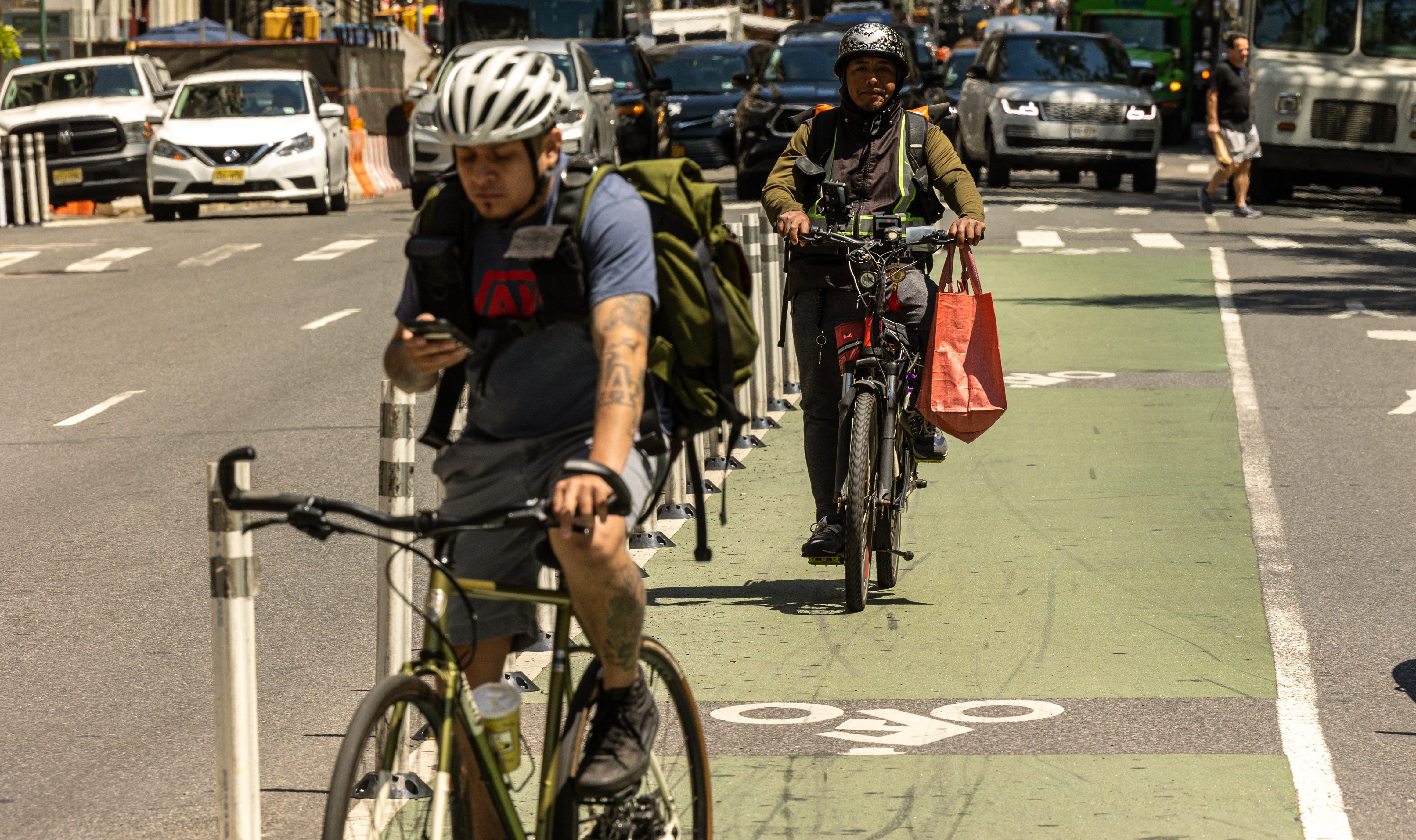 Delivery Companies Don&rsquo;t Want to Supply Delivery Workers With Safe Batteries and Bikes &ndash; Streetsblog New York City