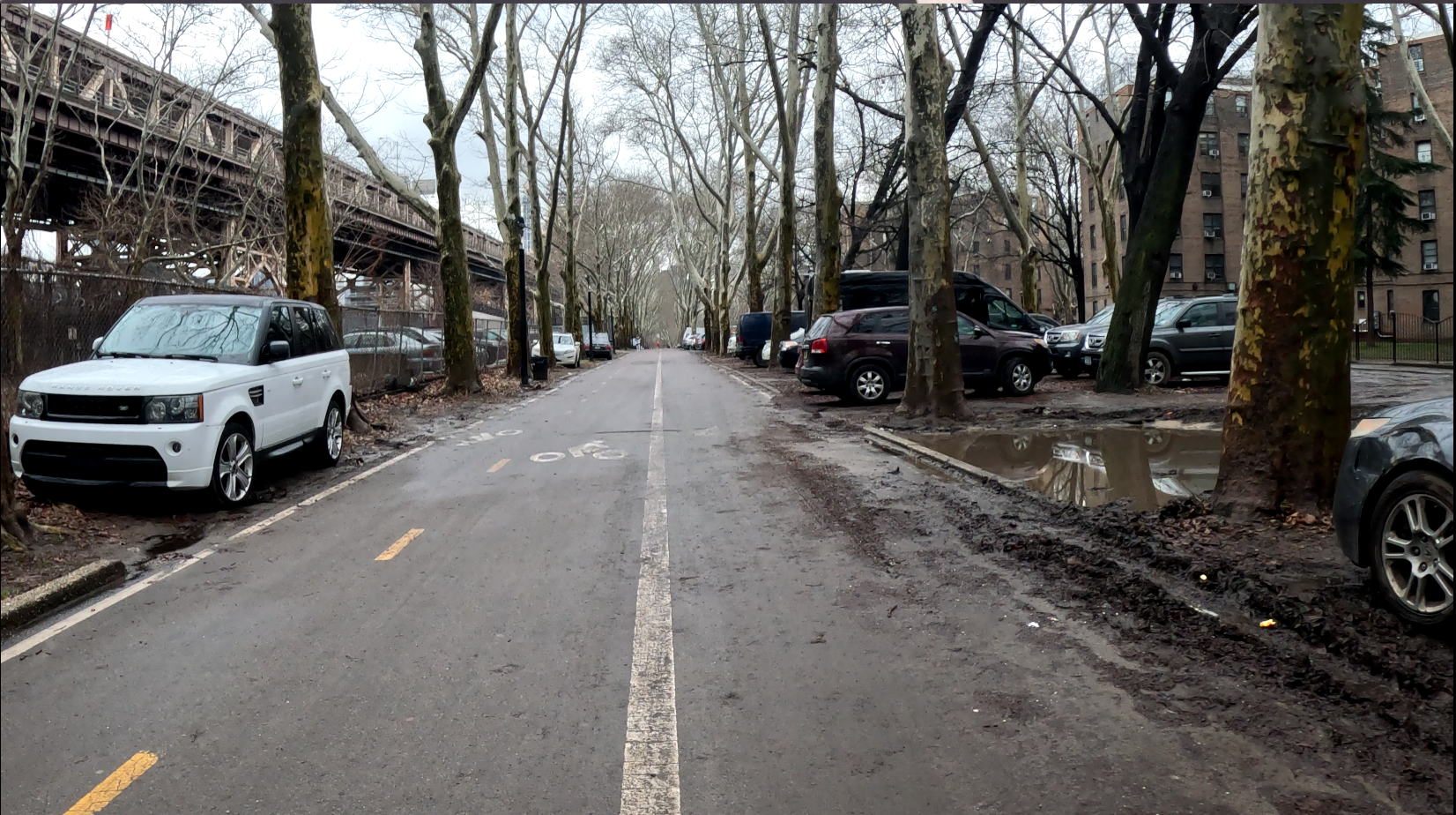 Can We Just Keep Cars Off the Queensbridge Baby Greenway? - Streetsblog New York City