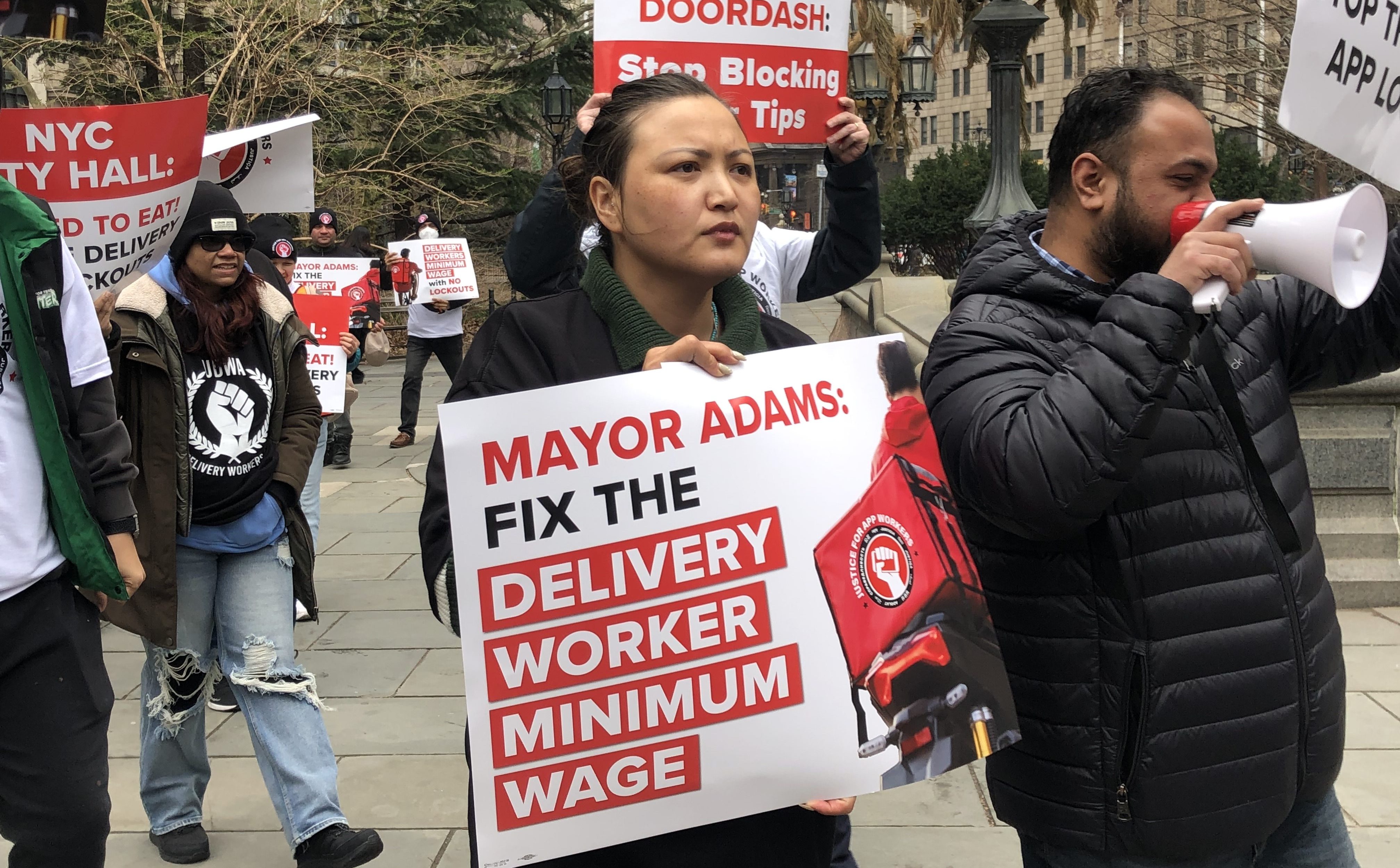 Maximum Rage: Delivery Workers Protest Low Wages, App ‘Lockouts’ - Streetsblog New York City