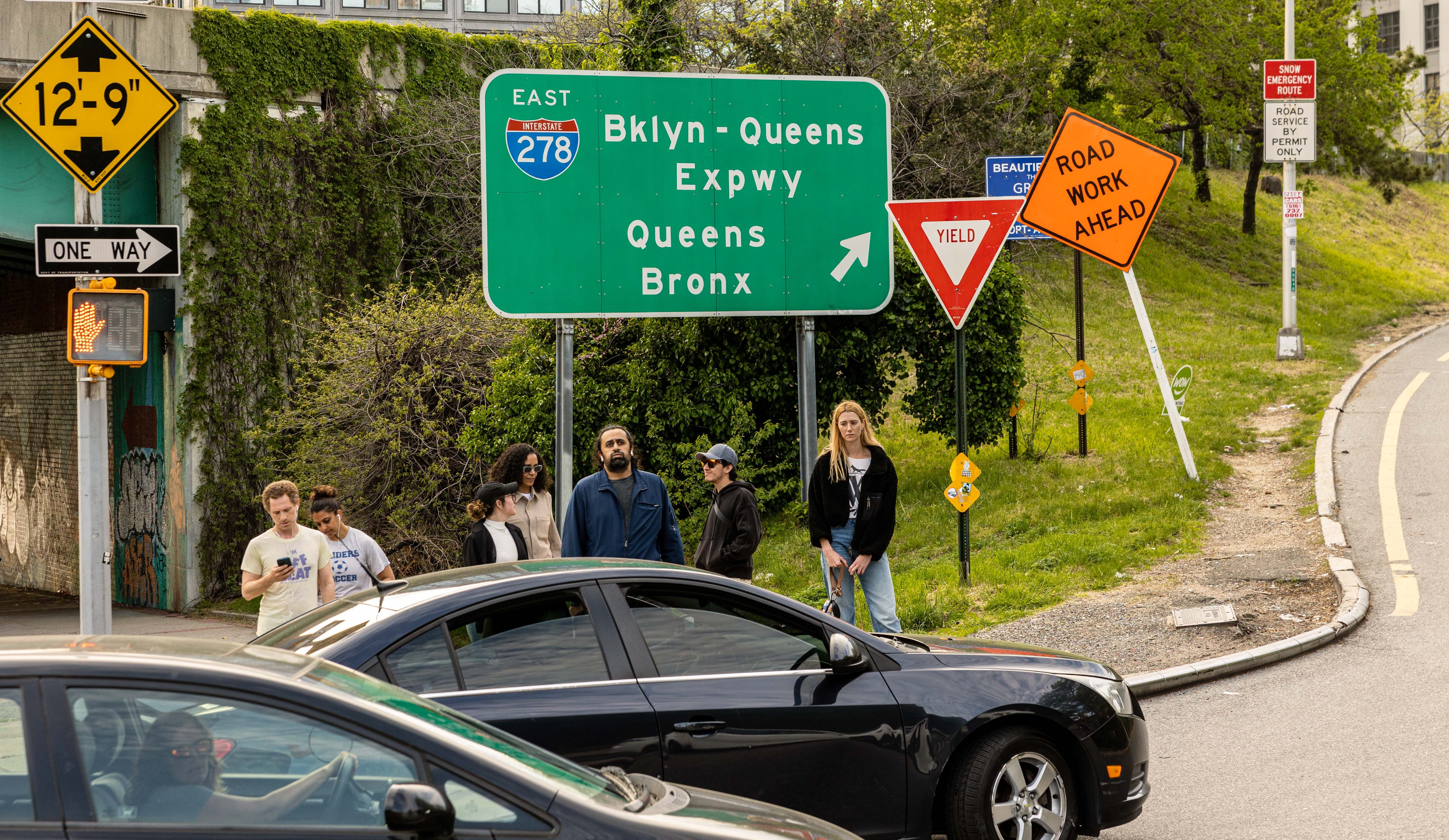 New York Pols Back Gounardes’s Bill to Cut Driving by 20%