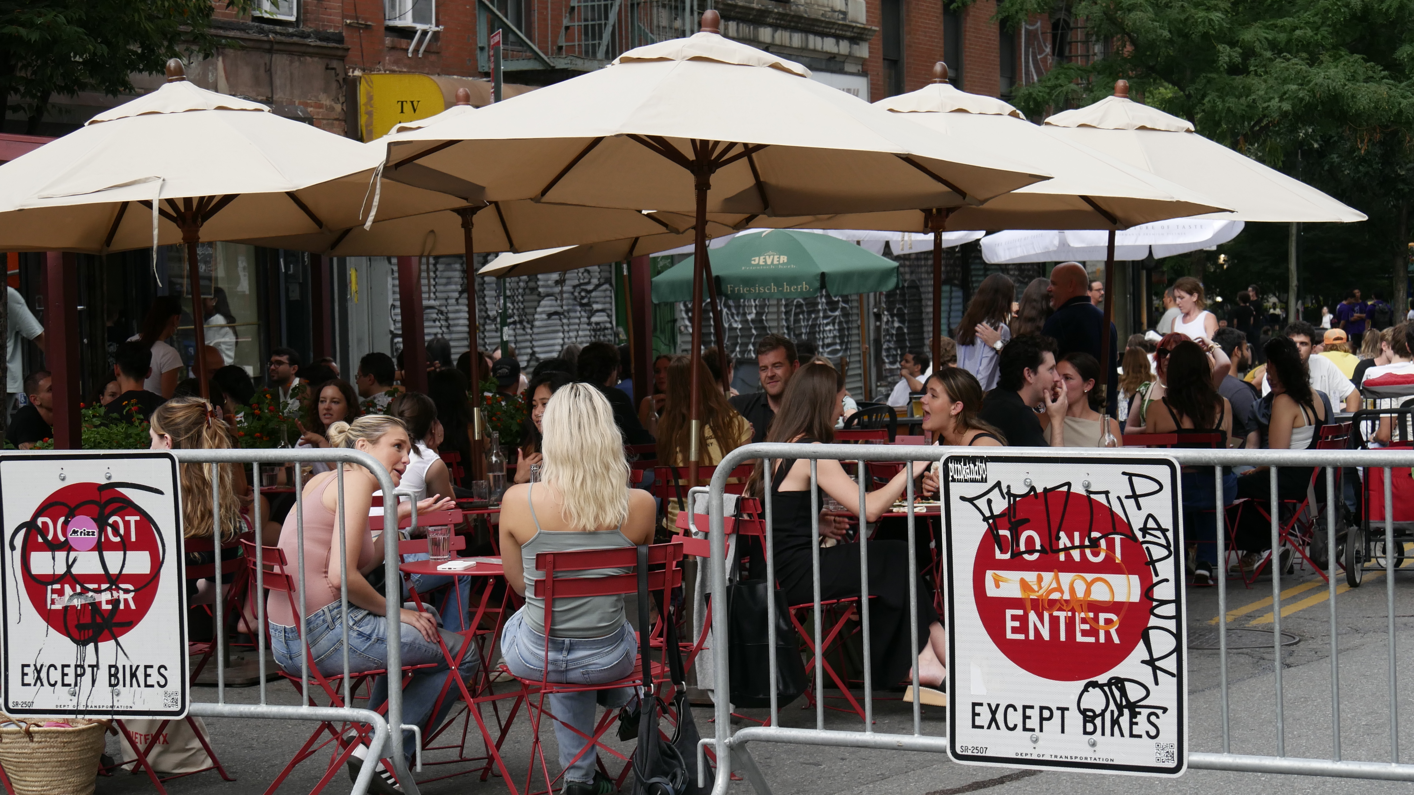 photo of Businesses Thrive on NYC’s Car-Free Streets, Yet Mayor Ignores Call for Widespread Pedestrianization image