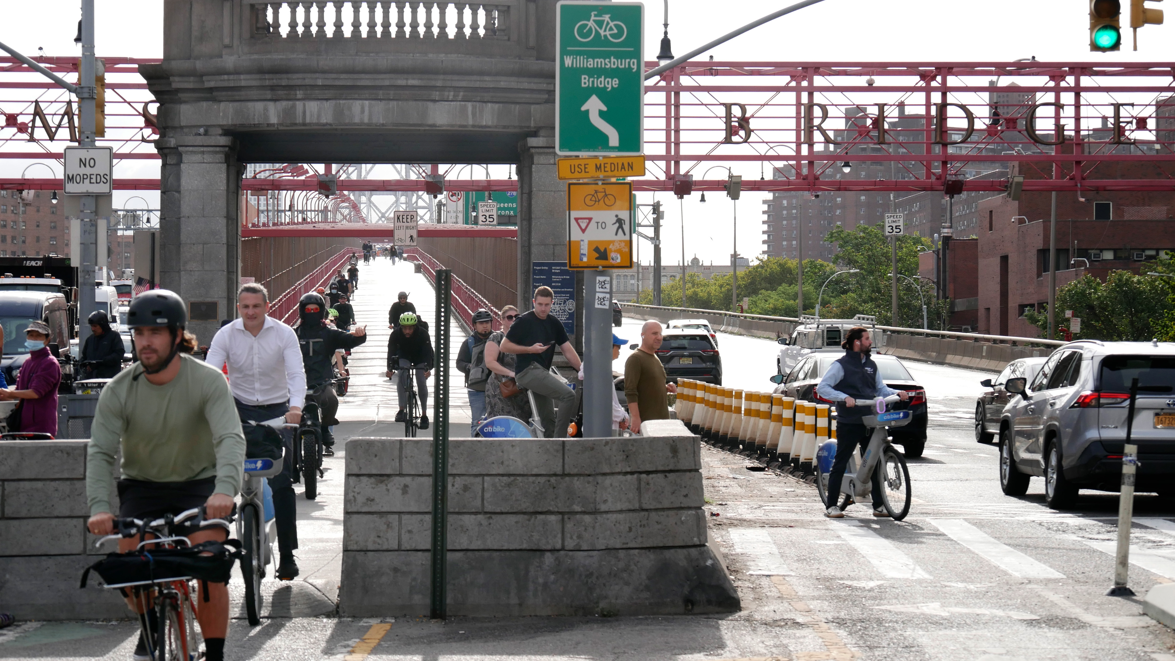 Williamsburg bridge bike lane sale