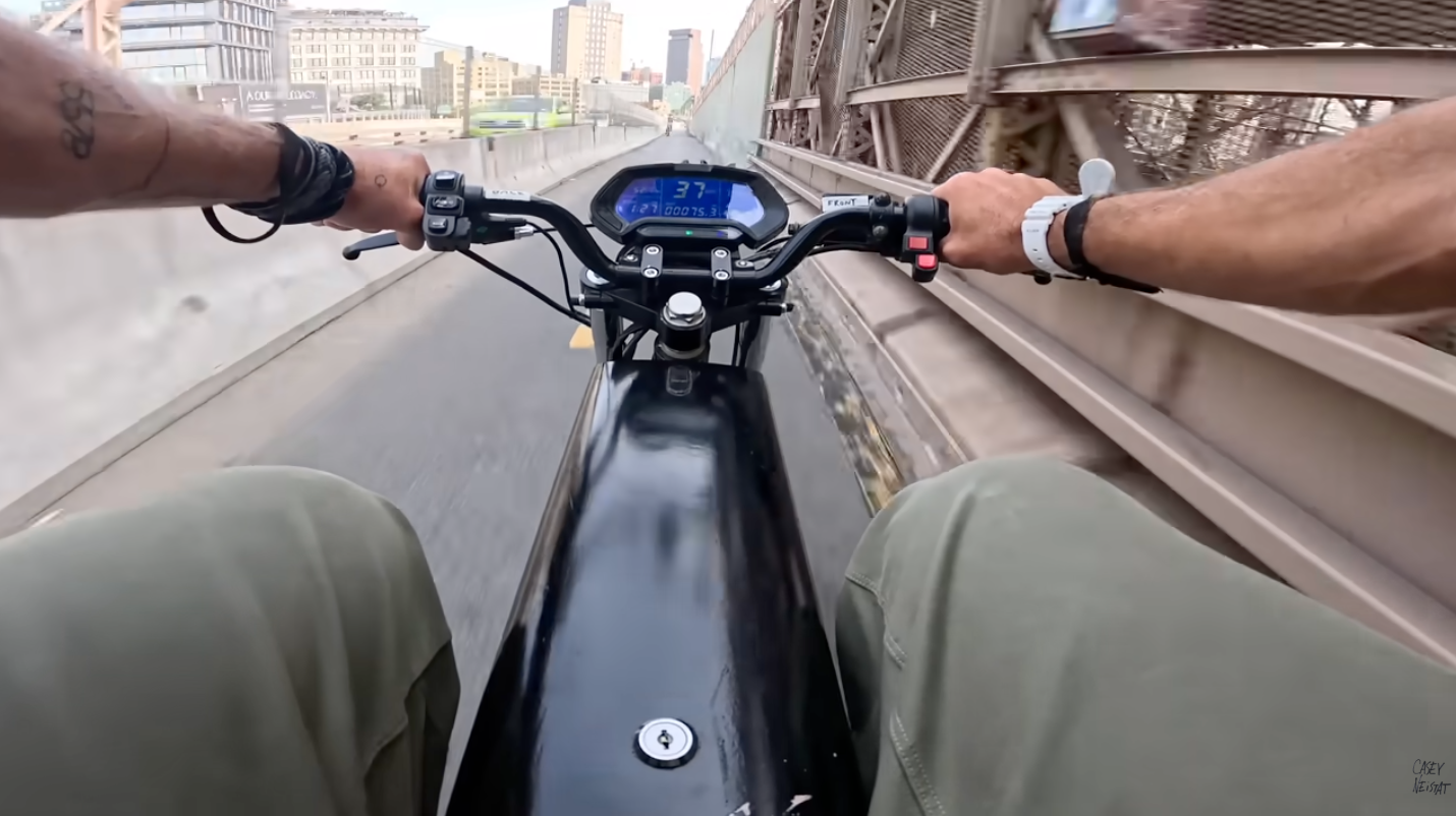 The 'Problem' With E-Bikes? The Super Fast Illegal Ones - Streetsblog New York City